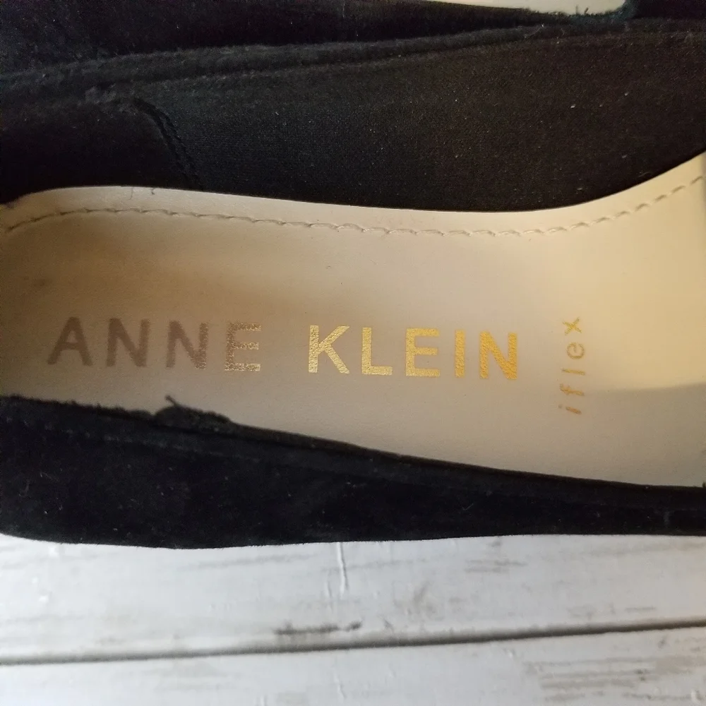 Anne Klein Kimbra Suede Leopard Print Block Heel Pump Heel